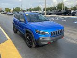 Used 2019 Jeep Cherokee Trailhawk image 2