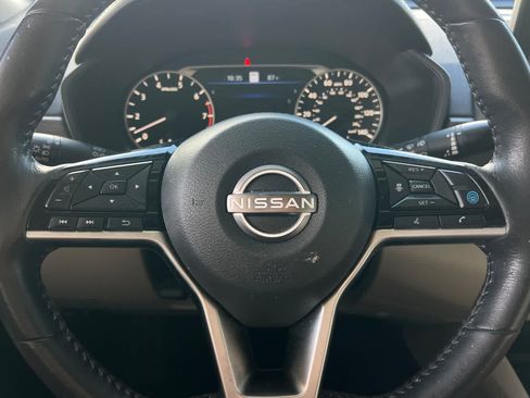 Used 2023 Nissan Altima 2.5 SL FWD image 23