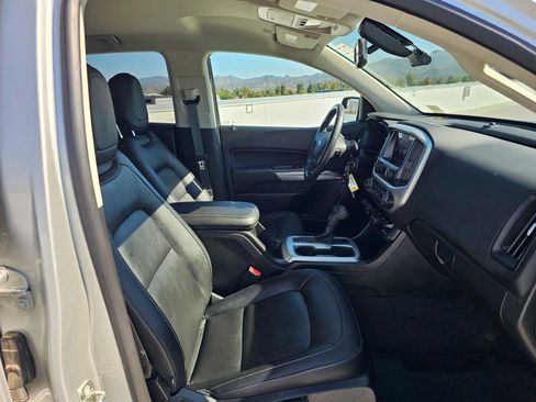 Used 2019 Chevrolet Colorado LT w/ Redline Special Edition RWD image 10