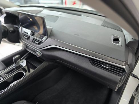 Used 2023 Nissan Altima 2.5 SV w/ SV Premium Package image 36