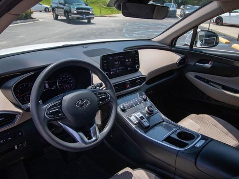 Used 2023 Hyundai Santa Fe SE FWD image 5