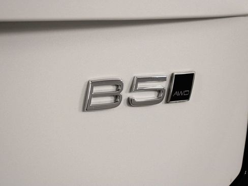 Certified 2026 Volvo XC90 B5 Core AWD/4WD image 20