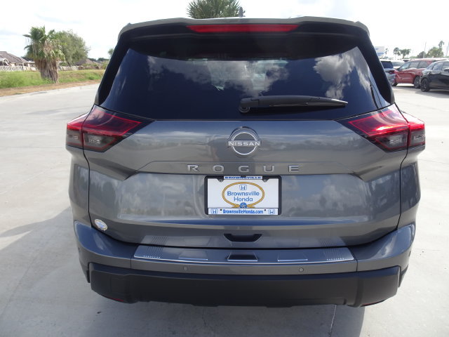 Used 2025 Nissan Rogue SV FWD image 5
