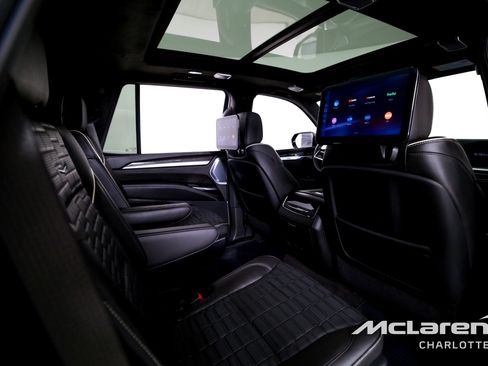 Used 2025 Cadillac Escalade V AWD/4WD image 29