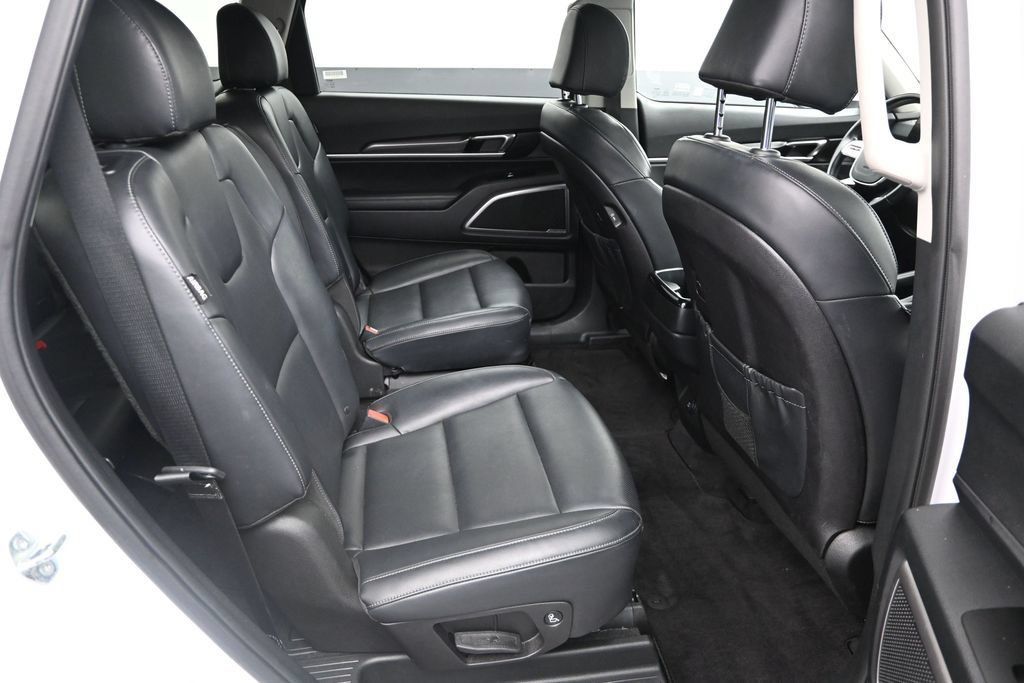 Used 2025 Kia Telluride S AWD/4WD image 24