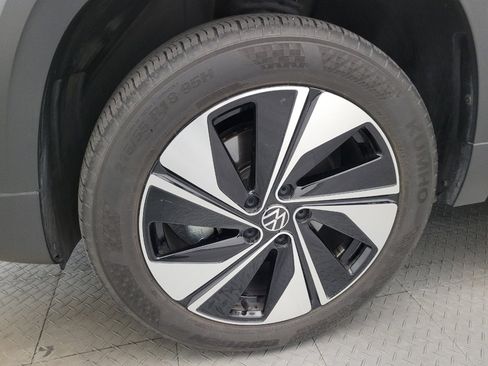 Used 2023 Volkswagen Taos SE AWD/4WD image 31