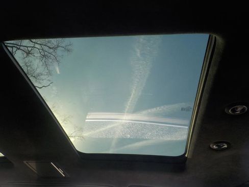 Used 2017 Audi A8 L 3.0T w/ Executive Package image 39