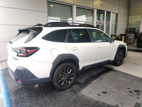 Used 2023 Subaru Outback Onyx Edition image 5