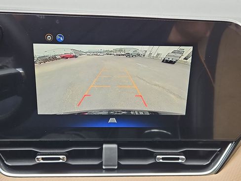 New 2026 Chevrolet Equinox ACTIV FWD image 7