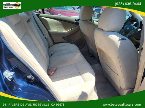 Used 2011 Nissan Altima Hybrid Sedan image 17