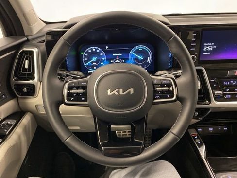Used 2023 Kia Sorento SX Prestige image 15
