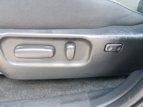 Used 2022 Toyota Tacoma TRD Sport image 16