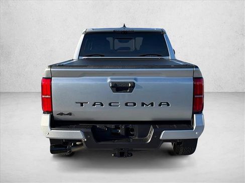 Used 2024 Toyota Tacoma TRD Off-Road w/ TRD Off Road Premium Package AWD/4WD image 7