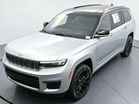 Used 2023 Jeep Grand Cherokee L Summit AWD/4WD image 37