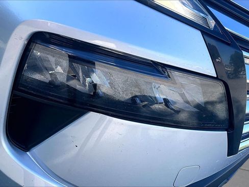 Used 2024 Nissan Rogue SV FWD image 28