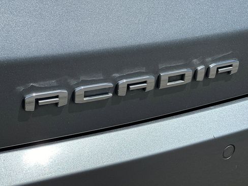 Used 2023 GMC Acadia Denali FWD image 27