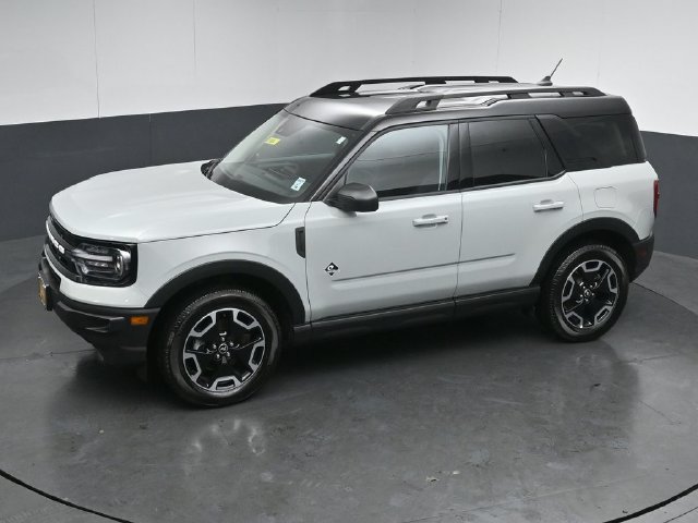Certified 2024 Ford Bronco Sport Outer Banks AWD/4WD image 48