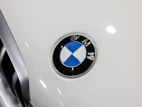 Used 2022 BMW X6 xDrive40i w/ M Sport Package image 18