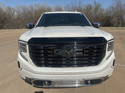Used 2025 GMC Sierra 1500 Denali Ultimate AWD/4WD image 8