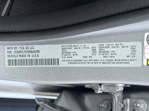 Used 2025 RAM 1500 Laramie w/ Night Edition AWD/4WD image 31
