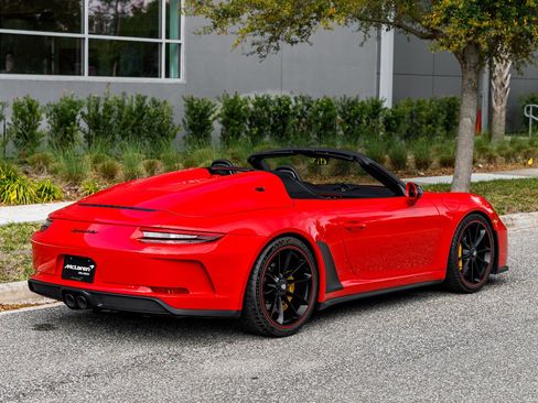 Used 2019 Porsche 911 Speedster RWD image 9