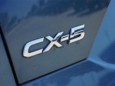 Used 2018 MAZDA CX-5 Touring w/ Preferred Equipment Package image 13