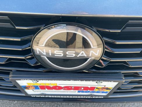 Certified 2024 Nissan Sentra SV image 28