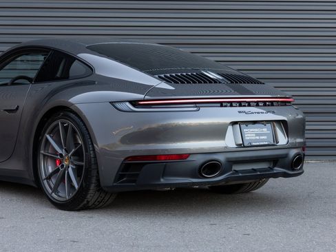 Certified 2022 Porsche 911 Carrera GTS image 11