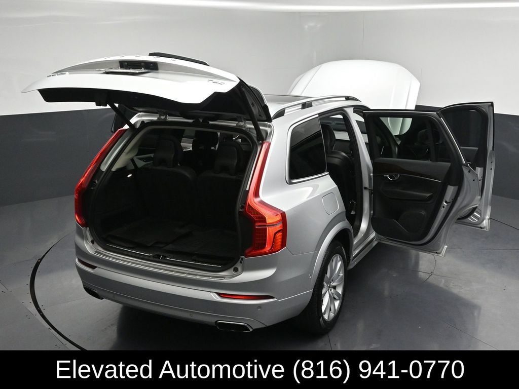 Used 2017 Volvo XC90 T6 Momentum w/ Vision Package AWD/4WD image 37