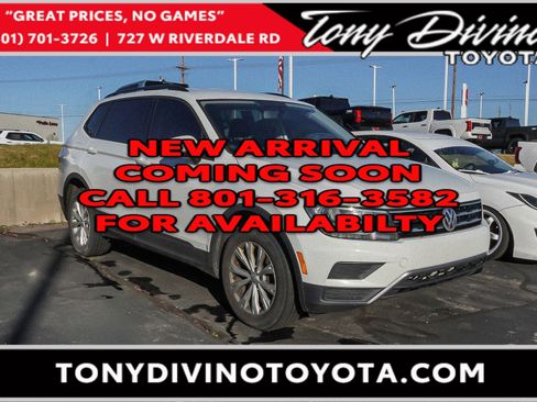 Used 2018 Volkswagen Tiguan S image 1