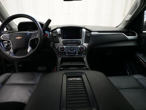 Used 2018 Chevrolet Suburban Premier AWD/4WD image 5