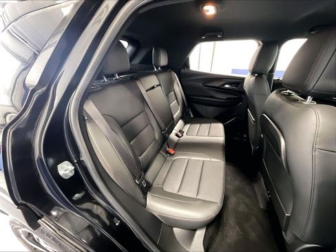 Used 2023 Chevrolet TrailBlazer RS w/ Technology Package FWD image 16