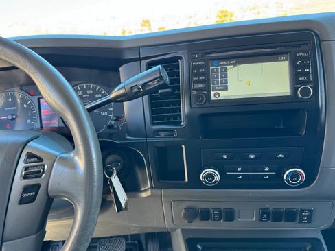 Used 2015 Nissan NV 2500 SL w/ Technology Package image 18