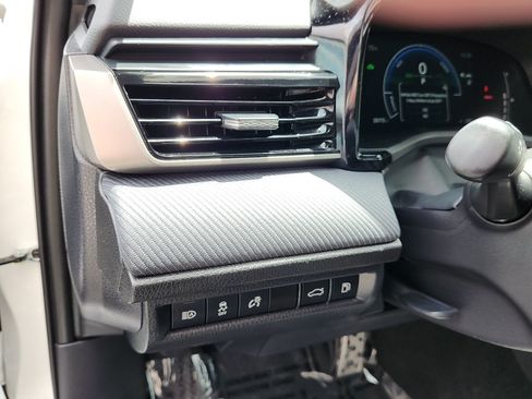 Certified 2025 Toyota Camry SE FWD image 12