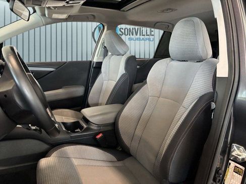 Used 2023 Subaru Outback Premium image 5