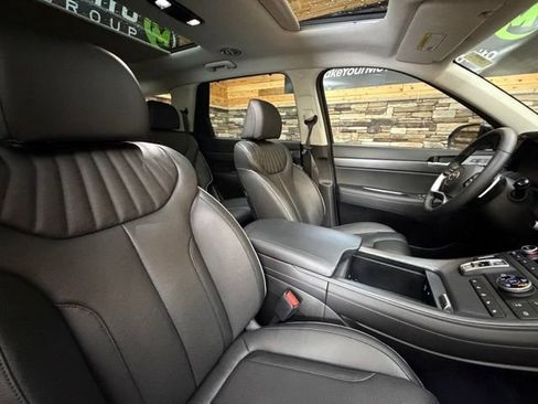 Used 2024 Hyundai Palisade Limited AWD/4WD image 19