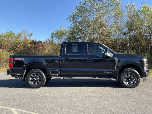 Used 2024 Ford F250 Lariat w/ Sport Appearance Package image 28