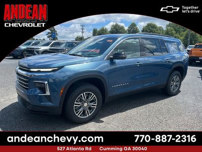 New 2025 Chevrolet Traverse LT w/ Driver Confidence Package