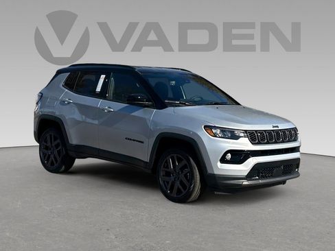 New 2026 Jeep Compass Limited image 1
