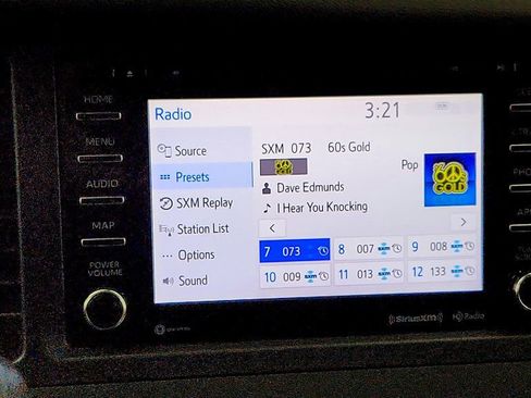 Used 2020 Toyota Sienna XLE image 19