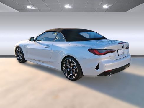 New 2026 BMW 430i Convertible image 3