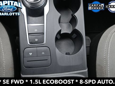 Used 2022 Ford Escape SE w/ SE Sport Appearance Package FWD image 17