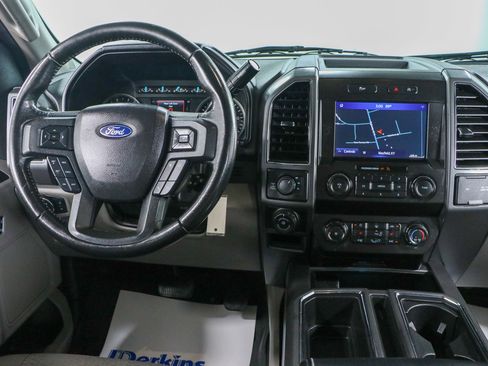 Used 2019 Ford F150 XLT w/ Equipment Group 302A Luxury image 17