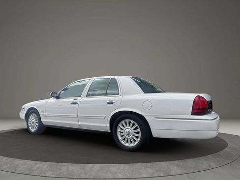 Used 2009 Mercury Grand Marquis LS RWD image 7