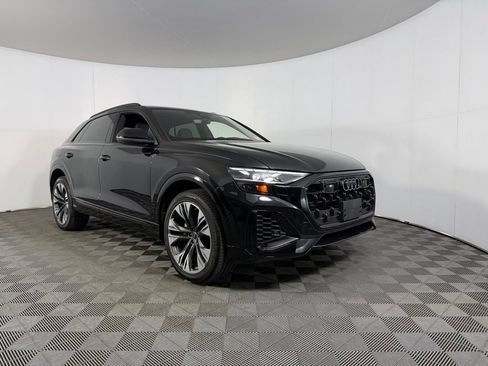 Used 2025 Audi Q8 Premium w/ Black Optic Package AWD/4WD image 4