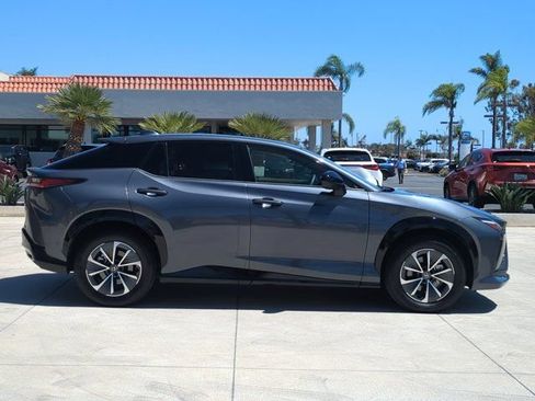 Used 2023 Lexus RZ 450e Premium w/ Technology Package AWD/4WD image 4