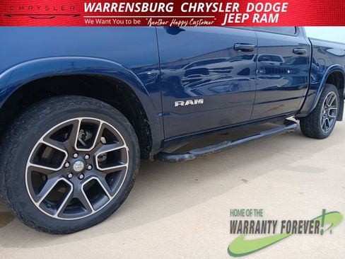 Used 2020 RAM 1500 Laramie AWD/4WD image 35