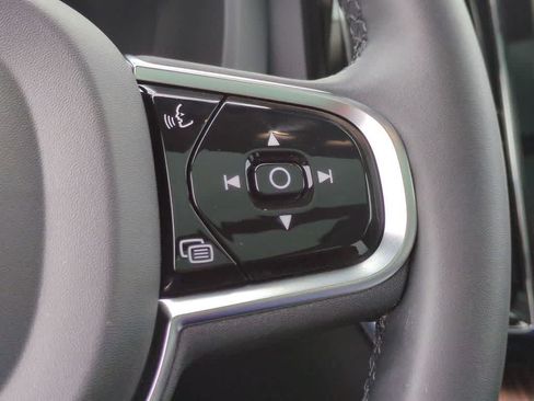 Certified 2024 Volvo XC60 T8 Ultimate w/ Protection Package Premier AWD/4WD image 25