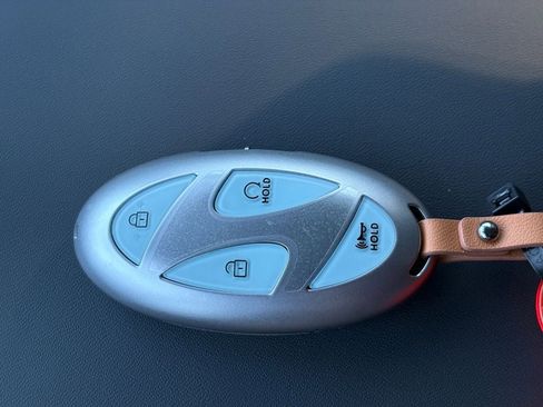 New 2026 Hyundai Ioniq 9 S image 25