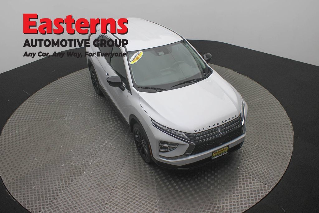 Used 2024 Mitsubishi Eclipse Cross LE AWD/4WD image 3